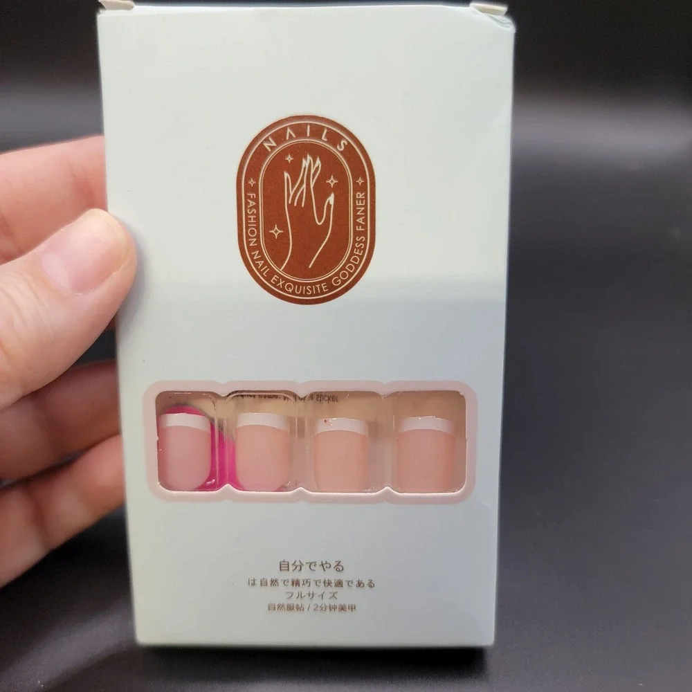 White Short French Tip Nail Art 24pcs